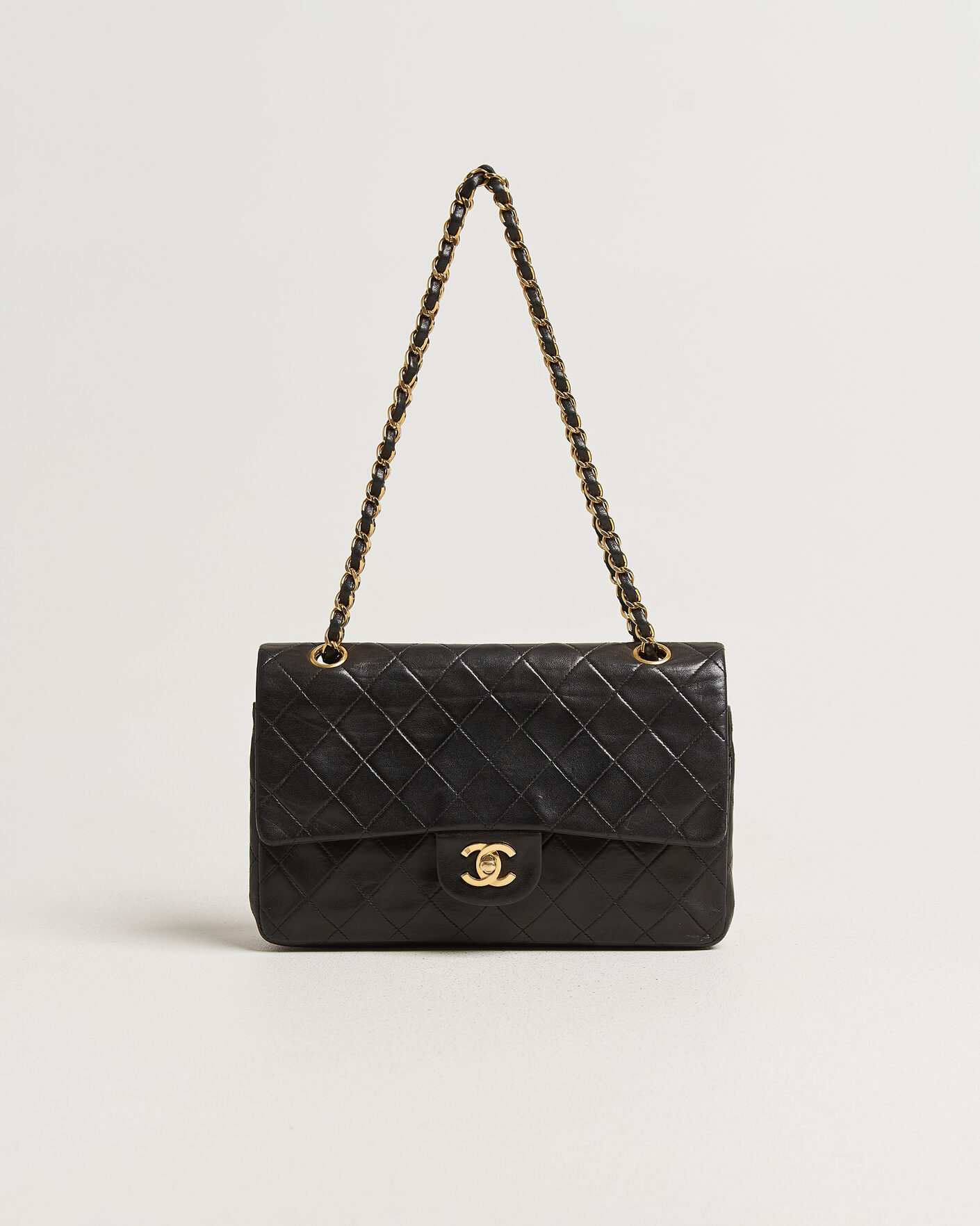 Hombres | Pre-Owned & Vintage Bags | Louis Vuitton Pre-Owned | Chanel Pre-Owned Classic Medium Double Flap Bag Lambskin Black