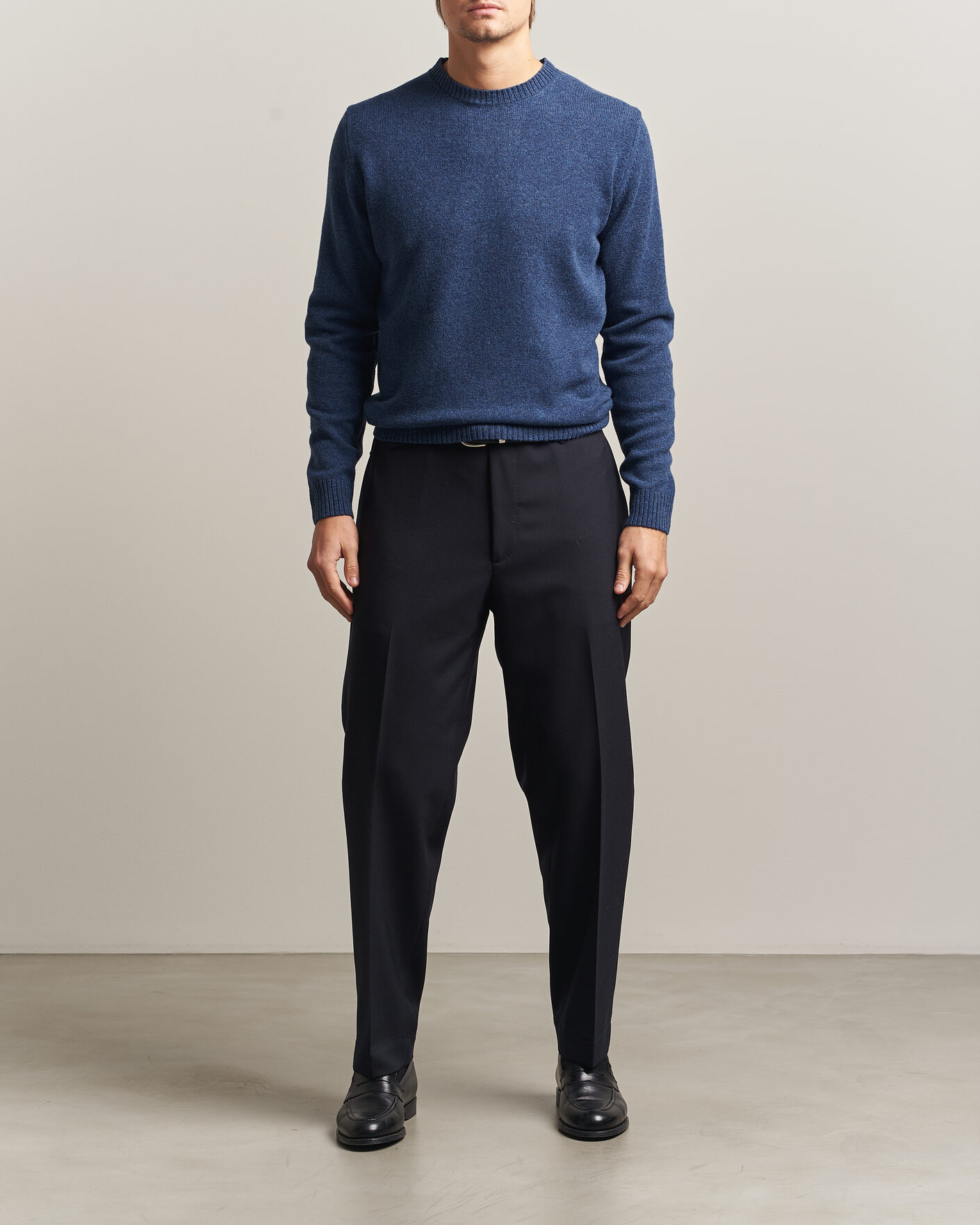 Hombres | Jerséis y prendas de punto | Stenströms | Knitted Lambswool Crew Neck Indigo Melange