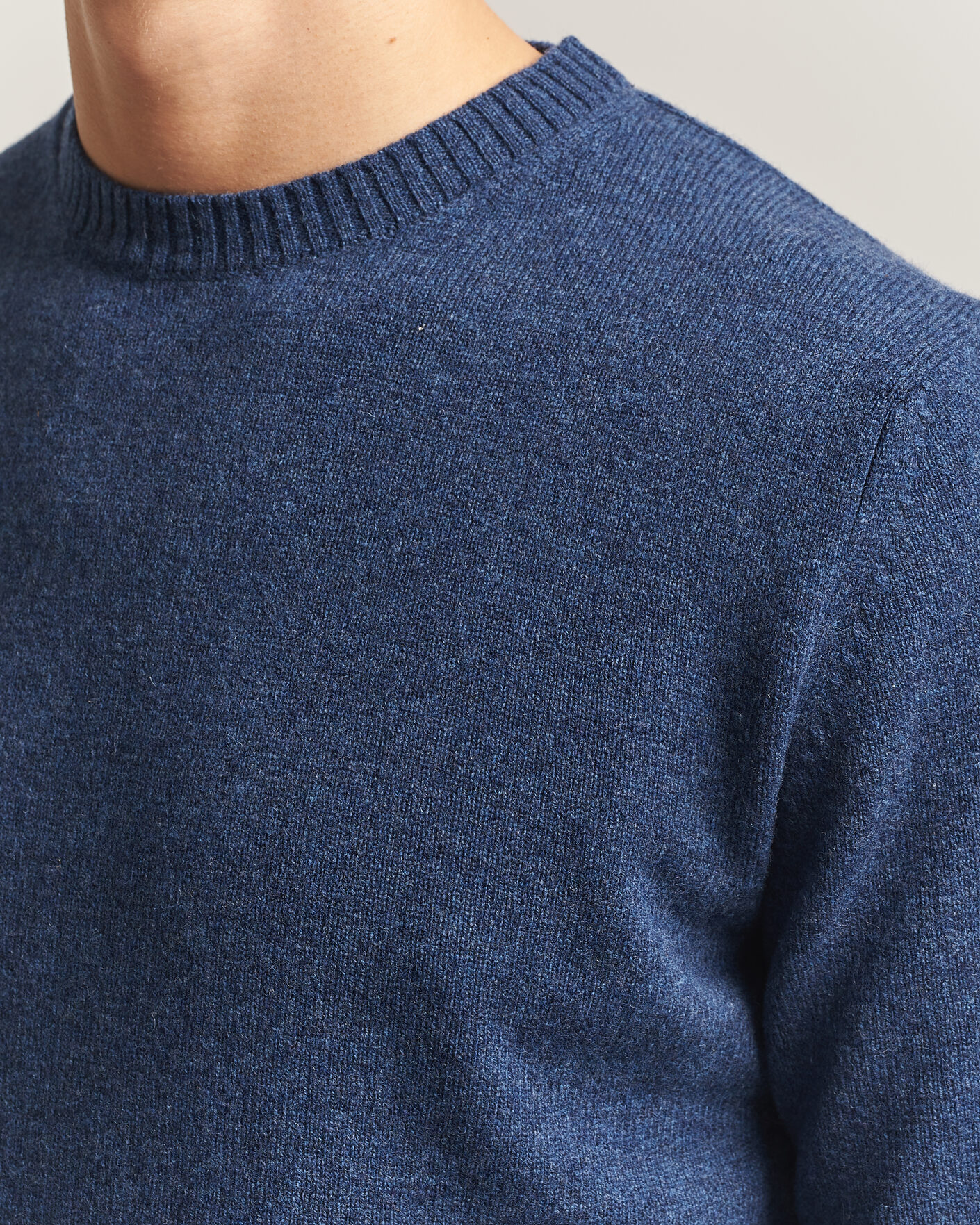 Hombres | Jerséis y prendas de punto | Stenströms | Knitted Lambswool Crew Neck Indigo Melange