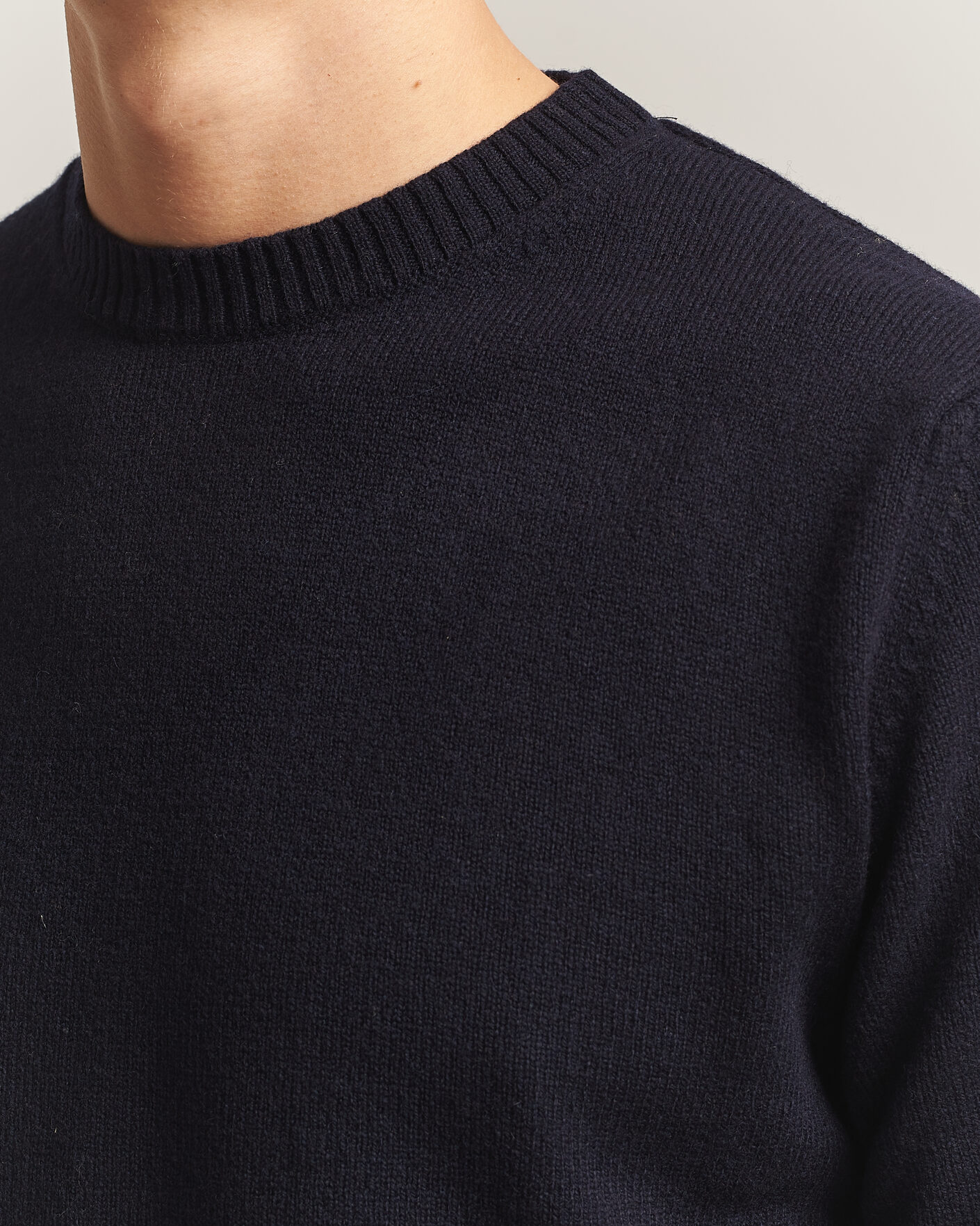 Hombres | Jerséis y prendas de punto | Stenströms | Knitted Lambswool Crew Neck Dark Navy