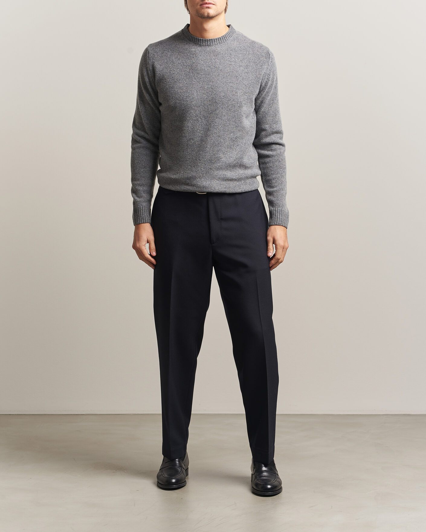 Hombres | Jerséis y prendas de punto | Stenströms | Knitted Lambswool Crew Neck Mid Grey Melange