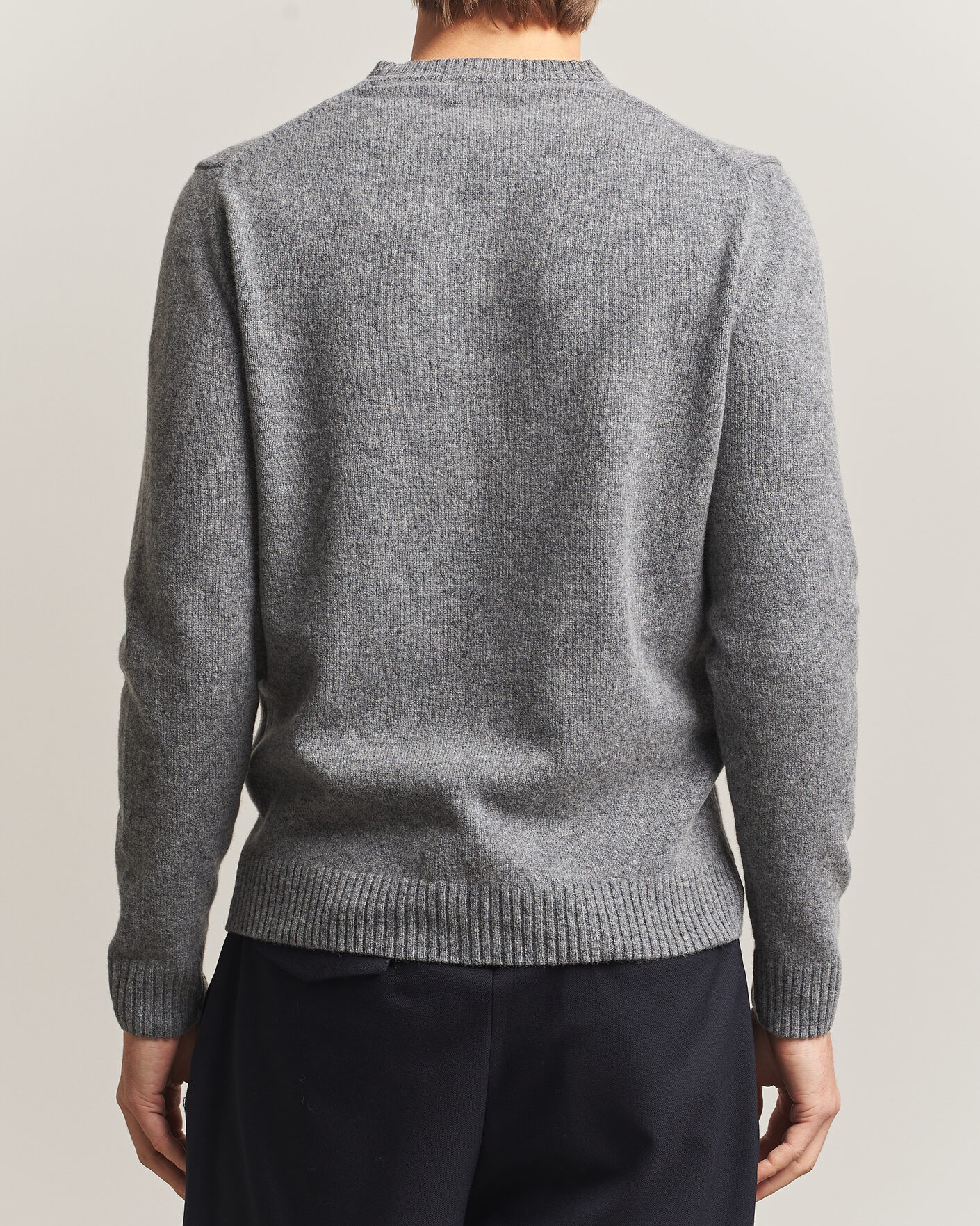 Hombres | Jerséis y prendas de punto | Stenströms | Knitted Lambswool Crew Neck Mid Grey Melange
