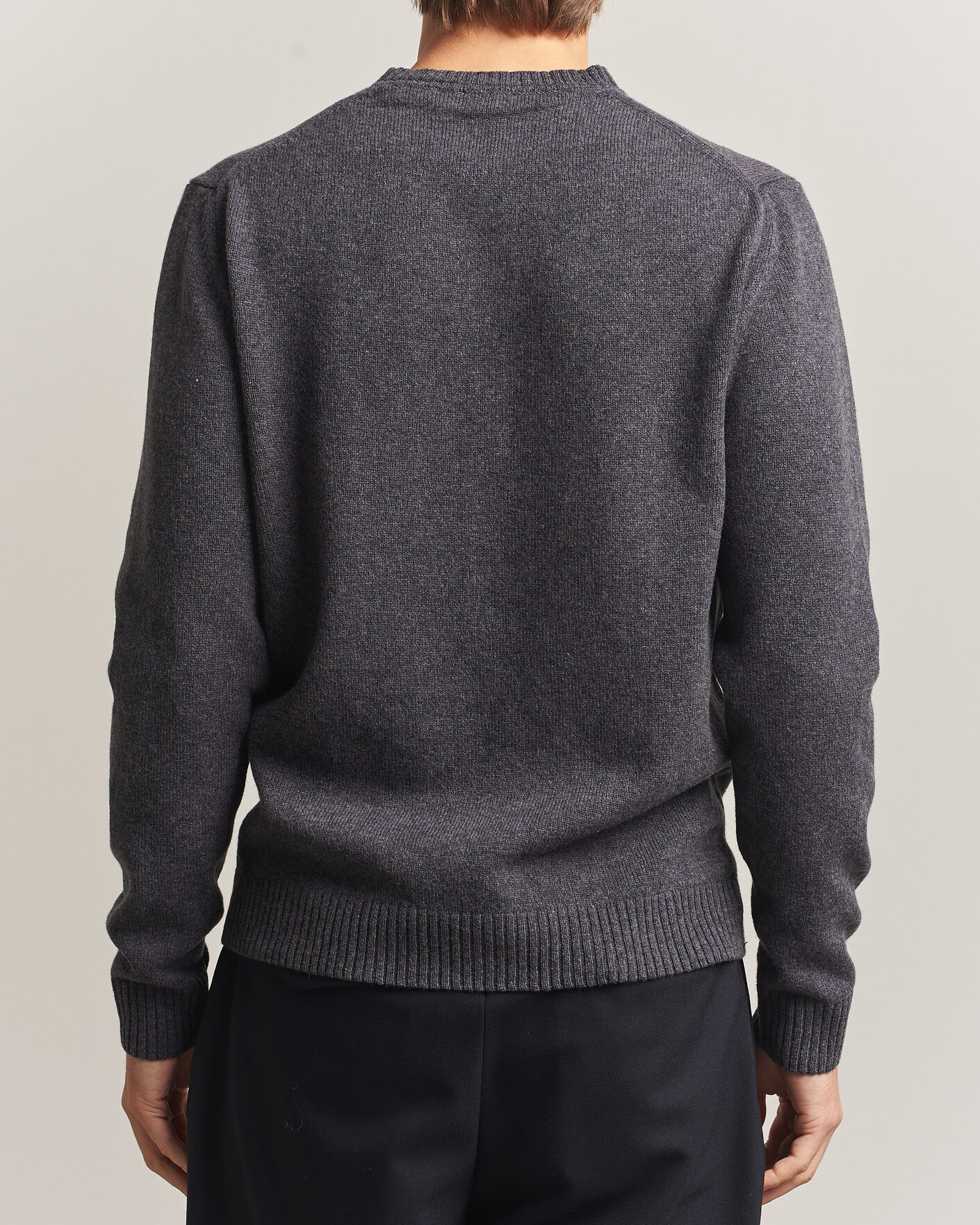 Hombres | Jerséis y prendas de punto | Stenströms | Knitted Lambswool Crew Neck Dark Grey Melange