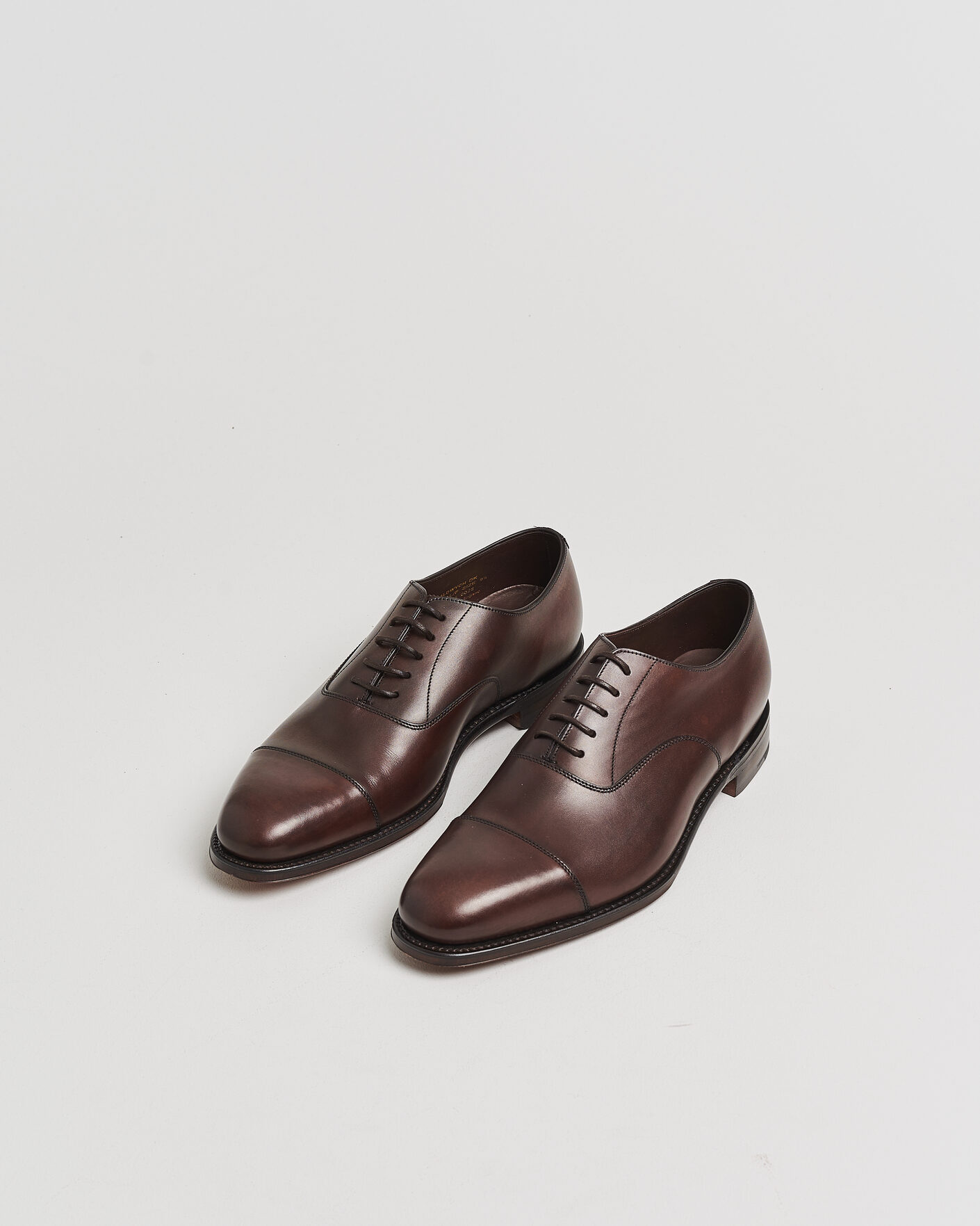 Hombres | Pre-owned Zapatos cosidos a mano | Pre-owned | Loake 1880 Aldwych Oxford Dark Brown Calf UK9,5 - EU43,5