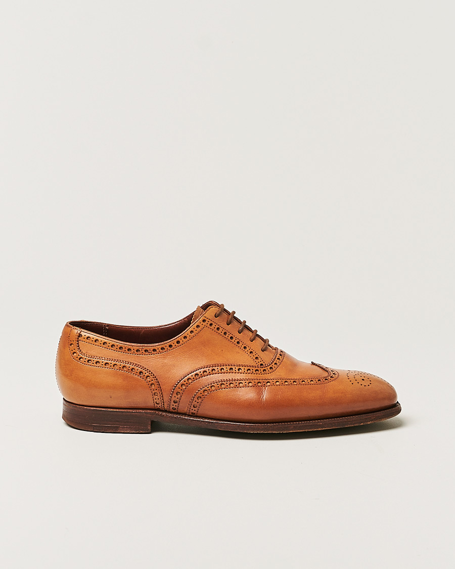 Hombres | Crockett & Jones Handgrade Clifford Oxford Brogue Tan Calf | Pre-owned | Crockett & Jones Handgrade Clifford Oxford Brogue Tan Calf