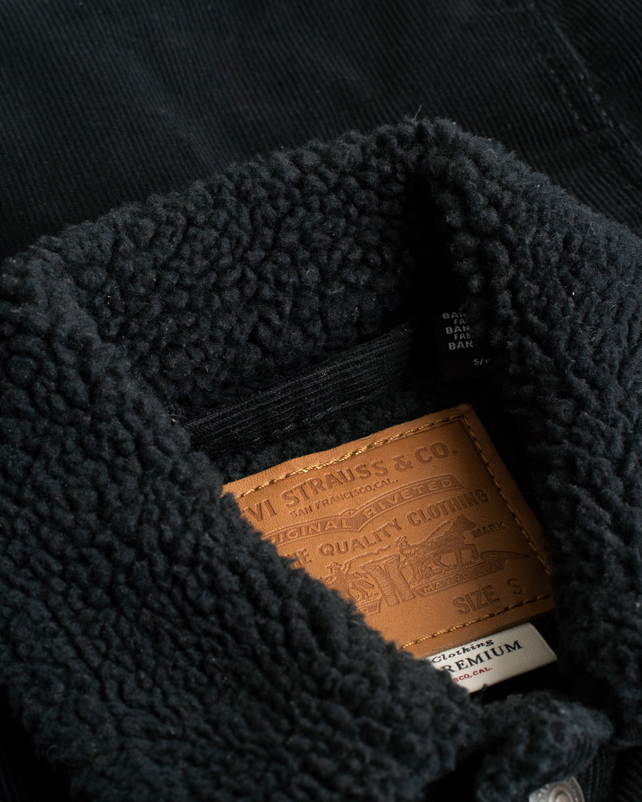 Hombres | Abrigos y chaquetas | Pre-owned | Levi's Type III Sherpa Corduroy Trucker Black
