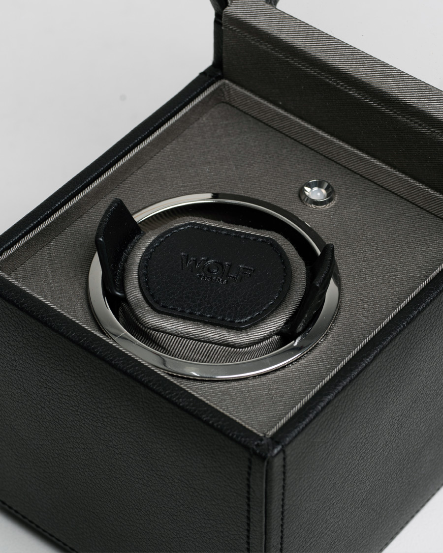 Hombres | WOLF Cub Single Winder With Cover Black | Pre-owned | WOLF Cub Single Winder With Cover Black