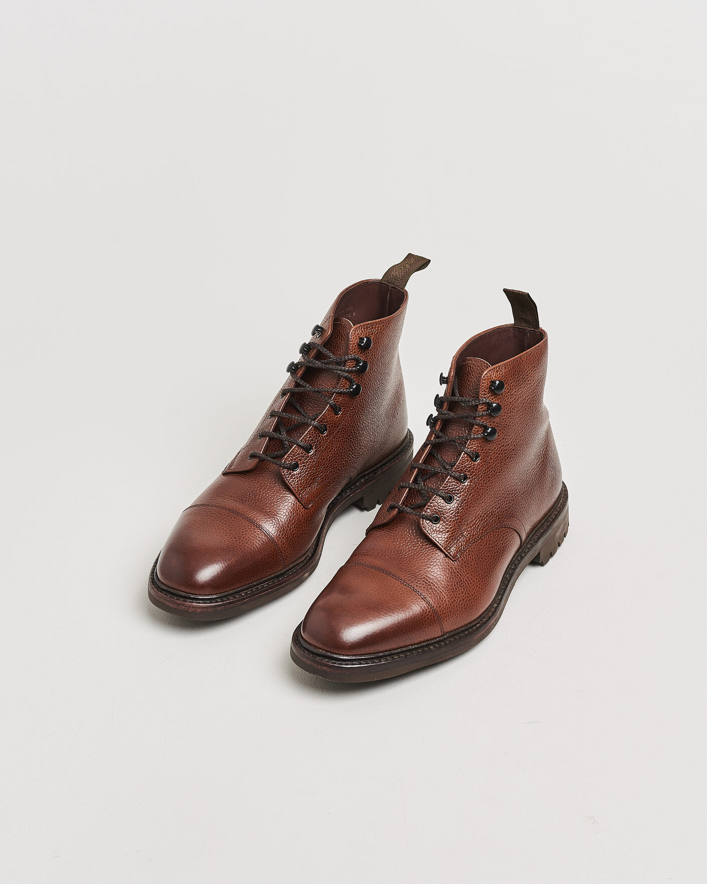 Hombres | Pre-owned Zapatos cosidos a mano | Pre-owned | Loake 1880 Sedbergh Derby Boot Brown Grain Calf UK9 - EU43