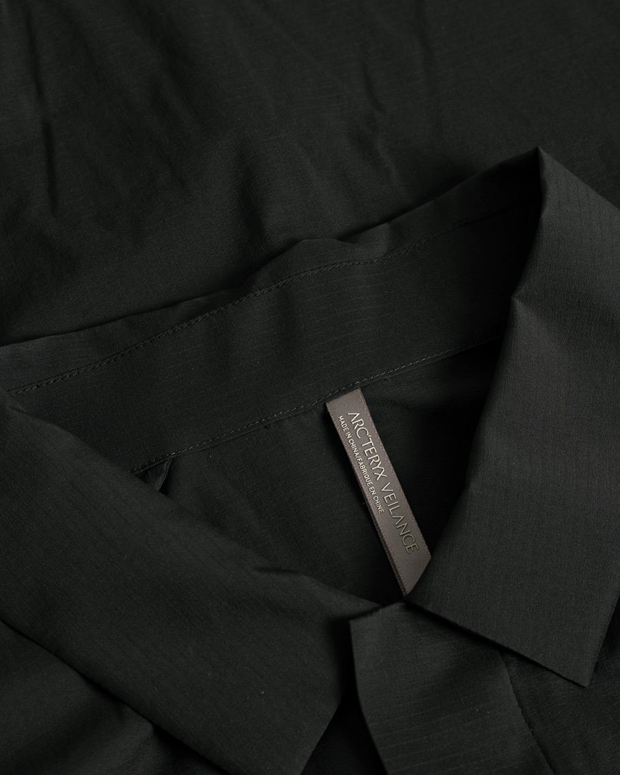 Hombres | Arc'Teryx Veilance Demlo Ultra Lightweigt Coat Black | Pre-owned | Arc'Teryx Veilance Demlo Ultra Lightweigt Coat Black