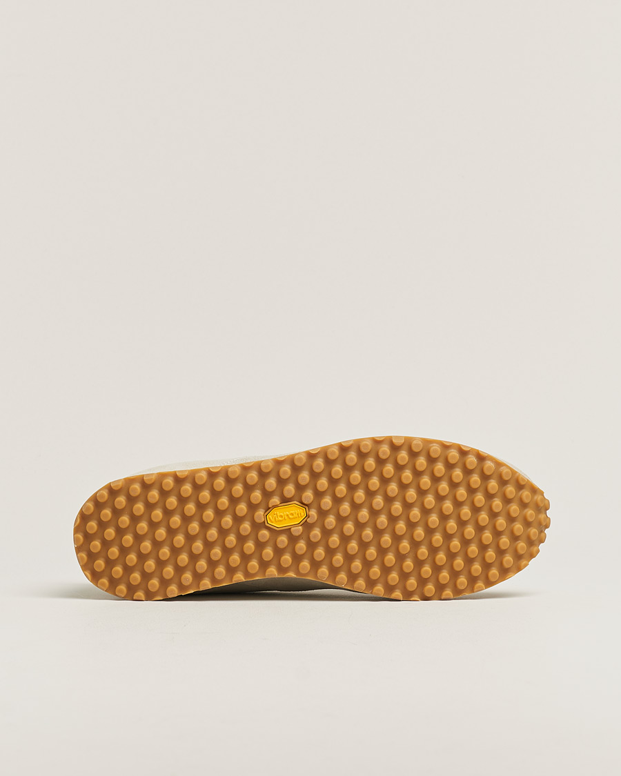 Hombres | C.QP Stride Suede Running Sneaker Ghost | Pre-owned | C.QP Stride Suede Running Sneaker Ghost