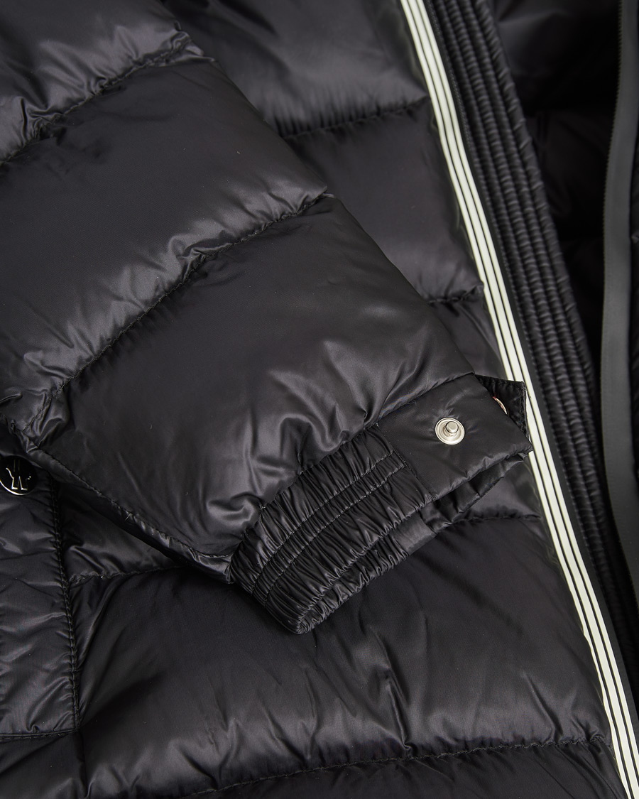 Hombres | Abrigos y chaquetas | Pre-owned | Moncler Arves Down Hooded Jacket Black