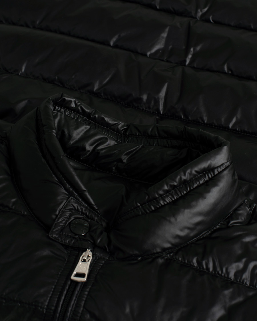 Hombres | Abrigos y chaquetas | Pre-owned | Moncler Gui Vest Black