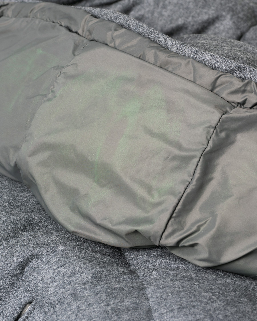 Hombres | Abrigos y chaquetas | Pre-owned | Moncler Montgenevre Flannel Down Jacket Grey Melange