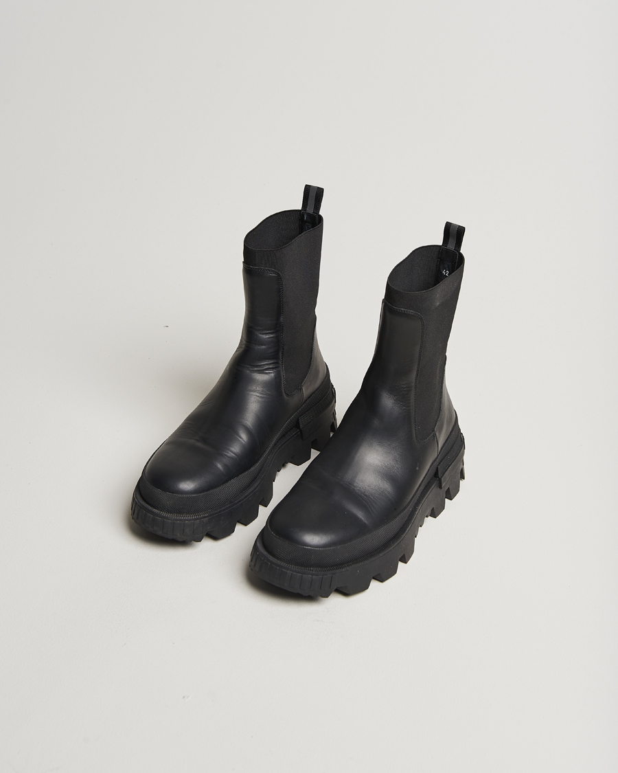Hombres | Moncler Neue Chelsea Boots Black 42 | Pre-owned | Moncler Neue Chelsea Boots Black 42