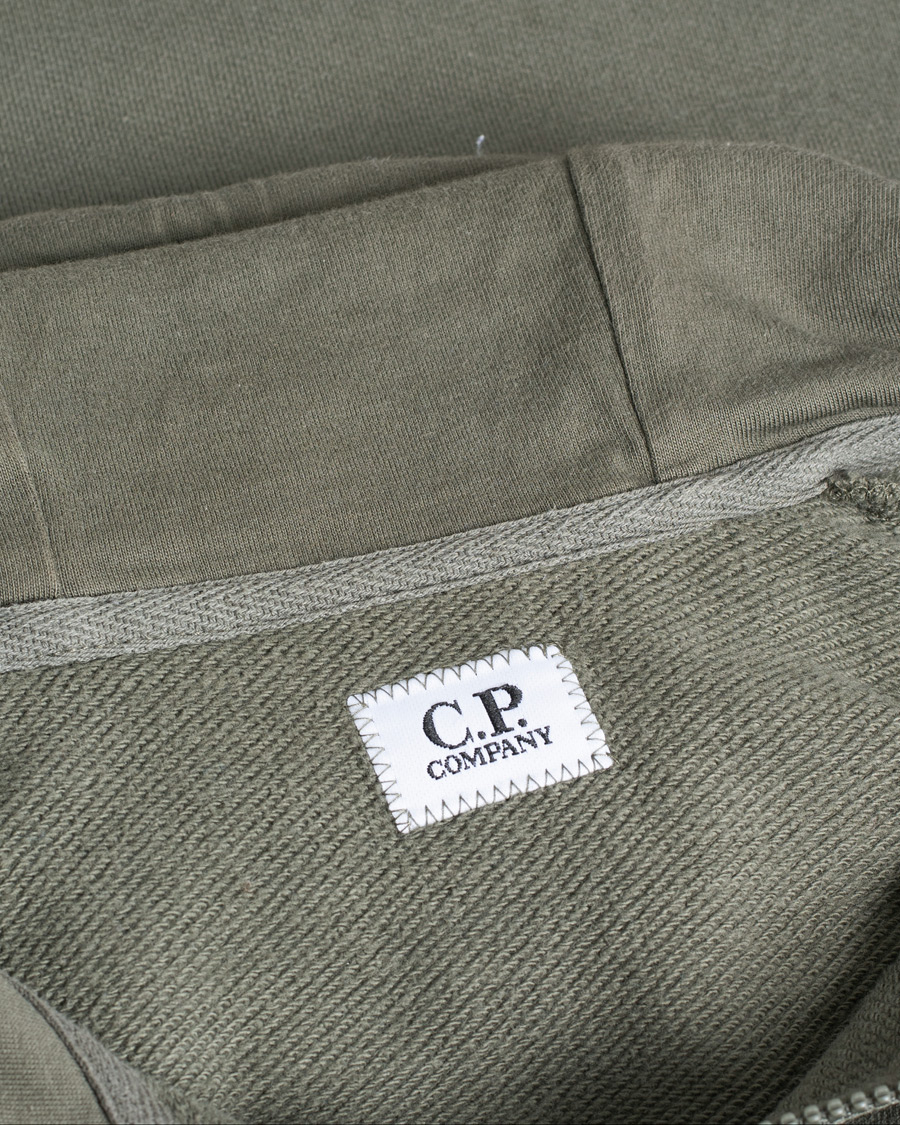 Hombres | Jerséis y prendas de punto | Pre-owned | C.P. Company Diagonal Raised Fleece Full Zip Goggle Hoodie Green