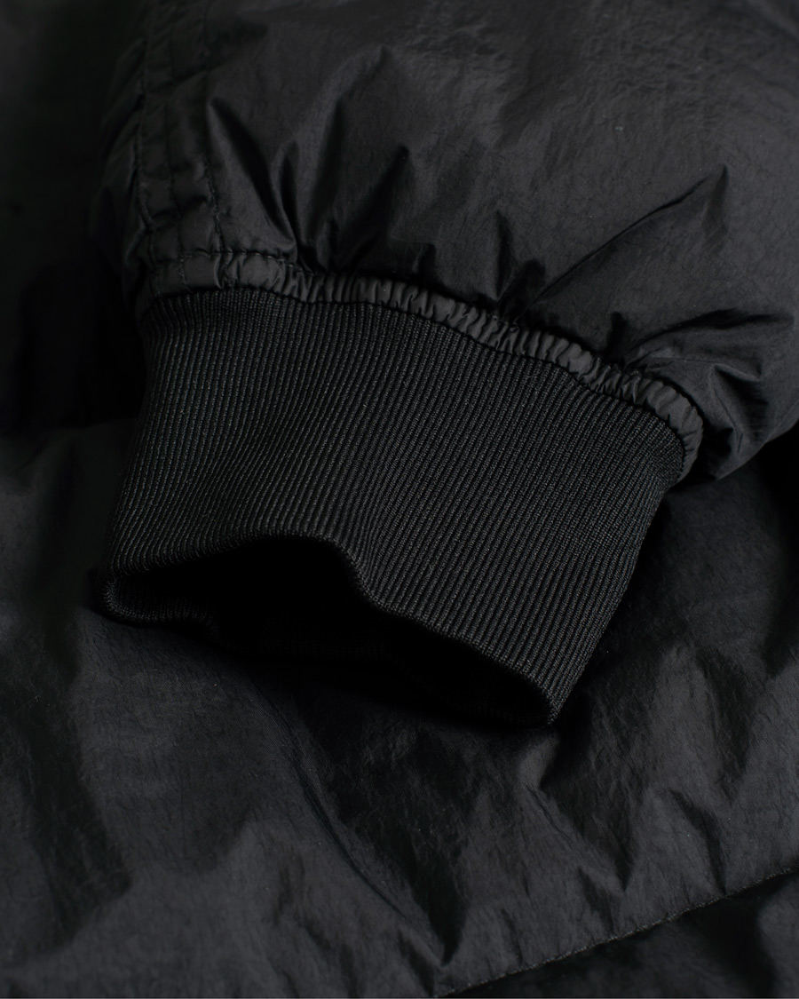 Hombres | Abrigos y chaquetas | Pre-owned | Stone Island Garment Dyed Recycled Nylon Down Jacket Black