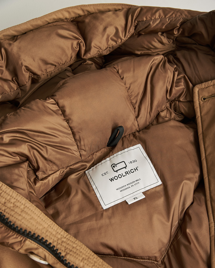 Hombres | Abrigos y chaquetas | Pre-owned | Woolrich Arctic Parka No Fur Tan XL