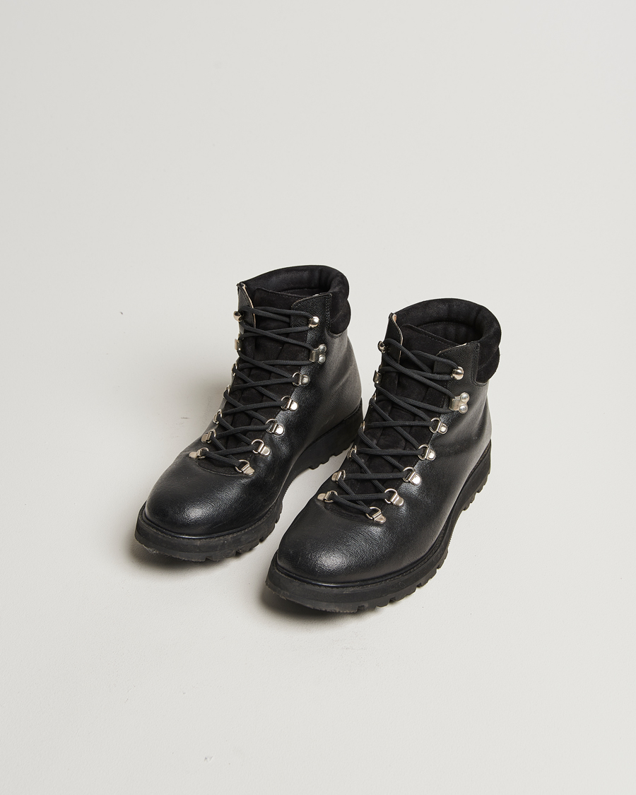 Hombres | Myrqvist Duved II Laced Boot Black Grain Calf UK9 - EU43 | Pre-owned | Myrqvist Duved II Laced Boot Black Grain Calf UK9 - EU43