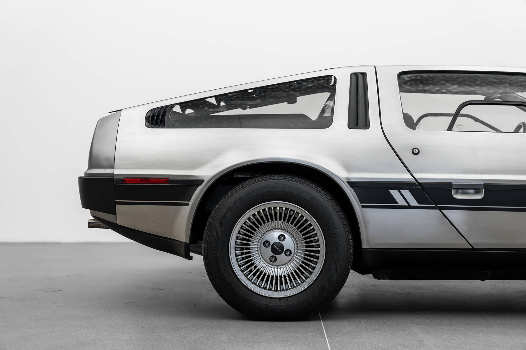Hombres | | Pre-Owned & Vintage Cars | DeLorean DMC-12 ***SOLD***
