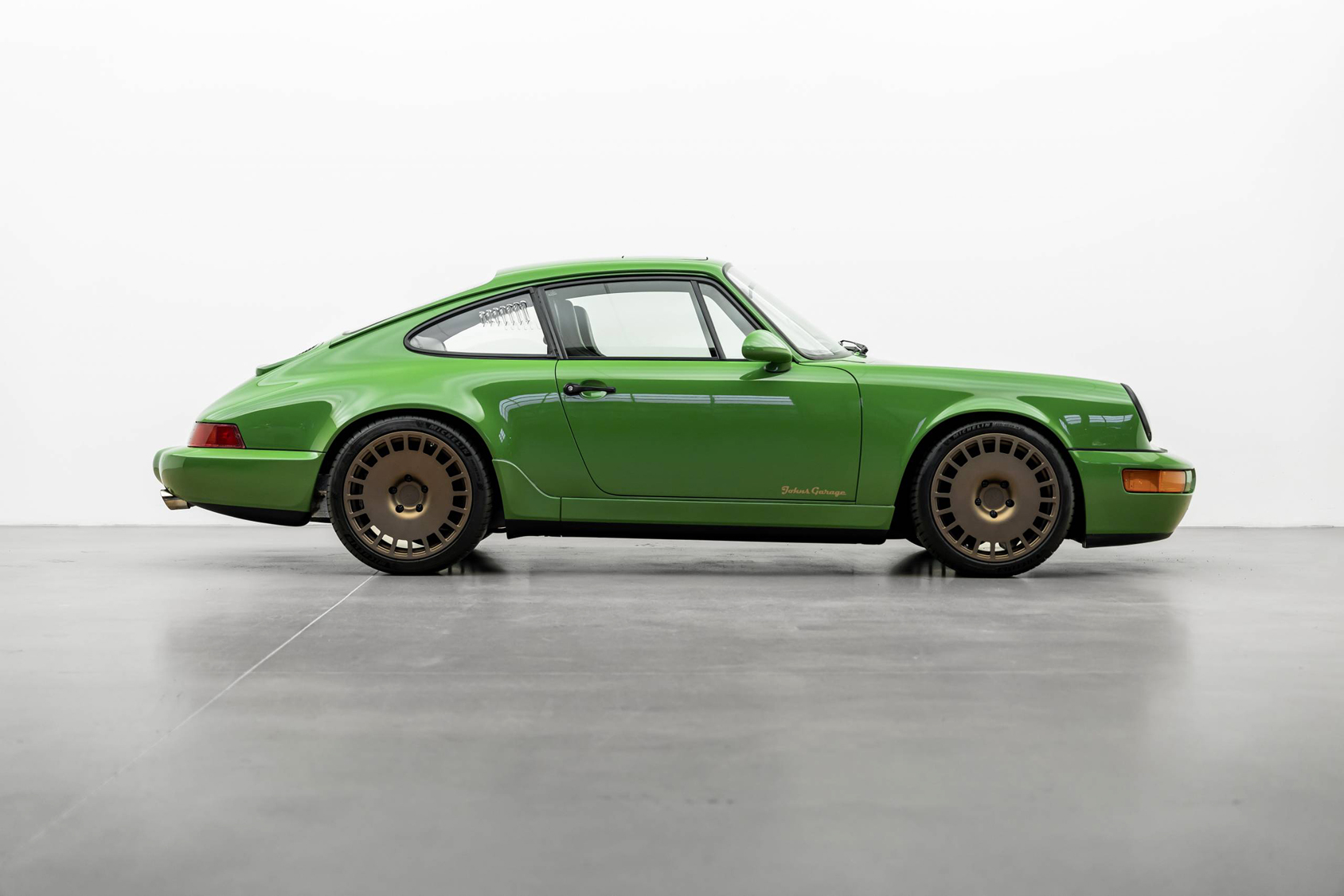 Hombres | | Pre-Owned & Vintage Cars | Porsche 911 Carrera 4 “Redrum” ***SOLD***