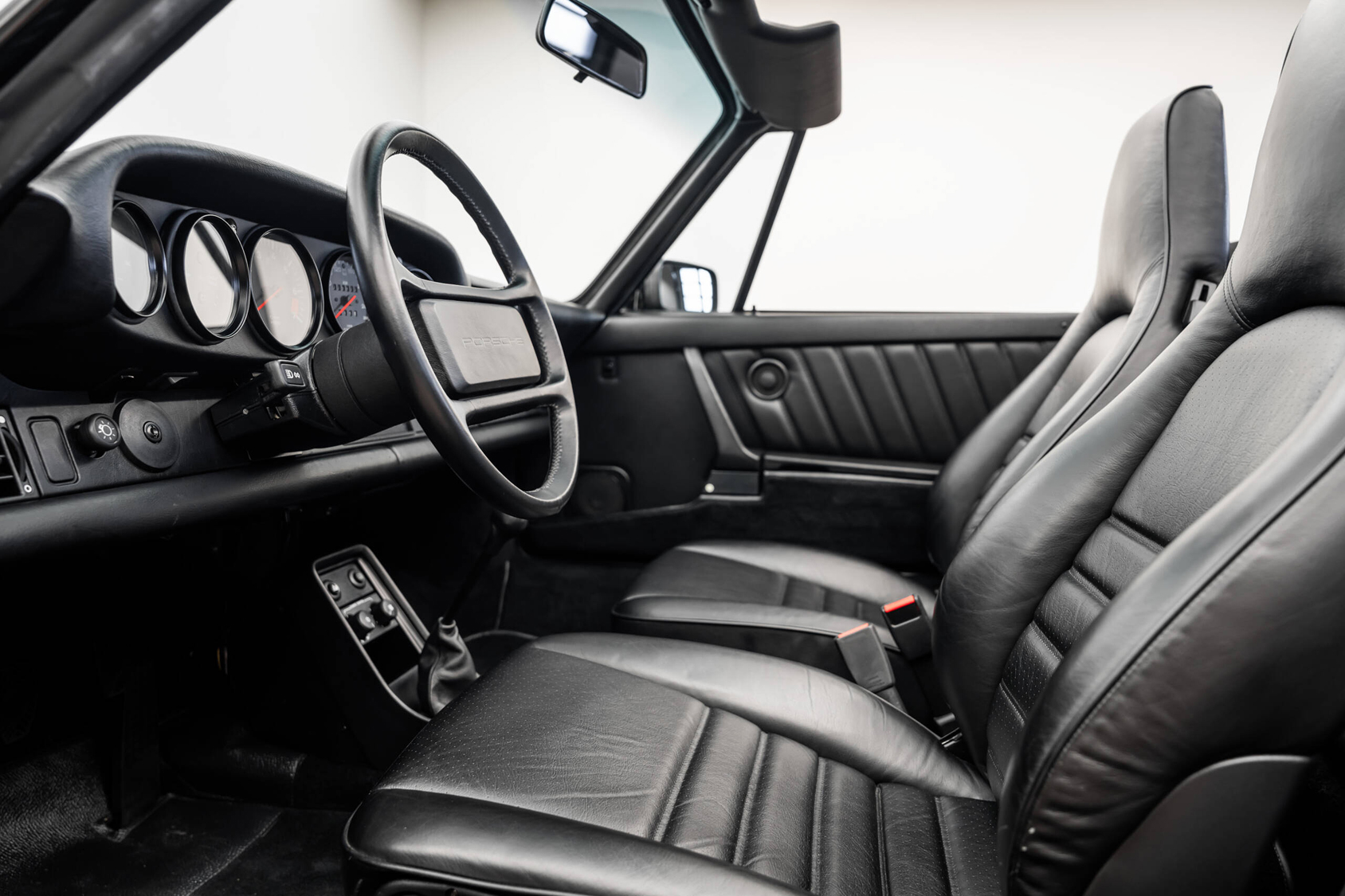 Hombres | | Pre-Owned & Vintage Cars | Porsche 911 Carrera WTL Cab ***SOLD***