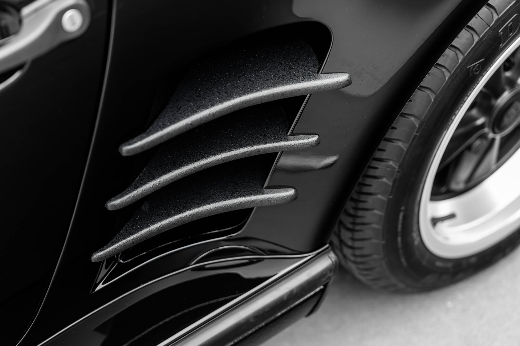 Hombres |  | Pre-Owned & Vintage Cars | Porsche 911 Carrera WTL Cab