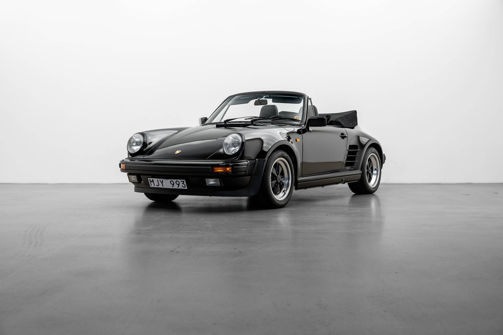 Hombres | | Pre-Owned & Vintage Cars | Porsche 911 Carrera WTL Cab ***SOLD***