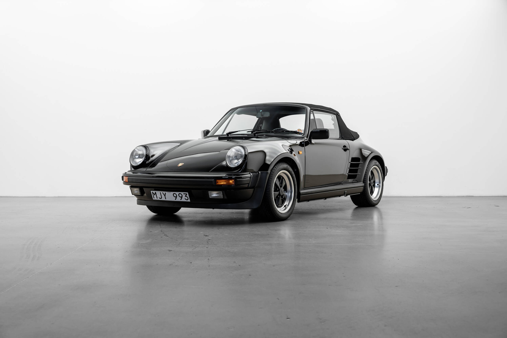 Hombres | | Pre-Owned & Vintage Cars | Porsche 911 Carrera WTL Cab ***SOLD***