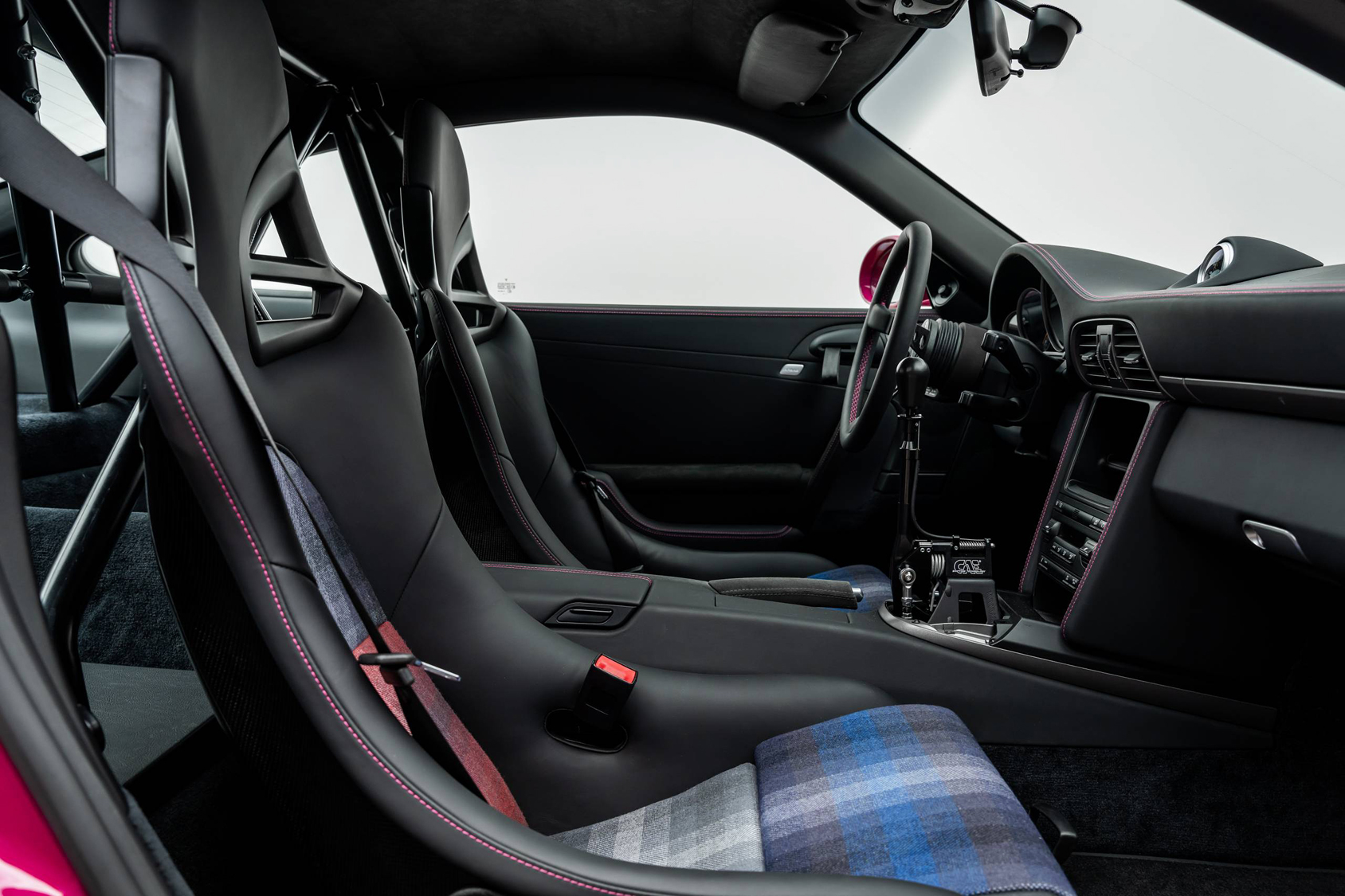 Hombres |  | Pre-Owned & Vintage Cars | Sport Classic - Modified Porsche 911 GT3​ ***SOLD***