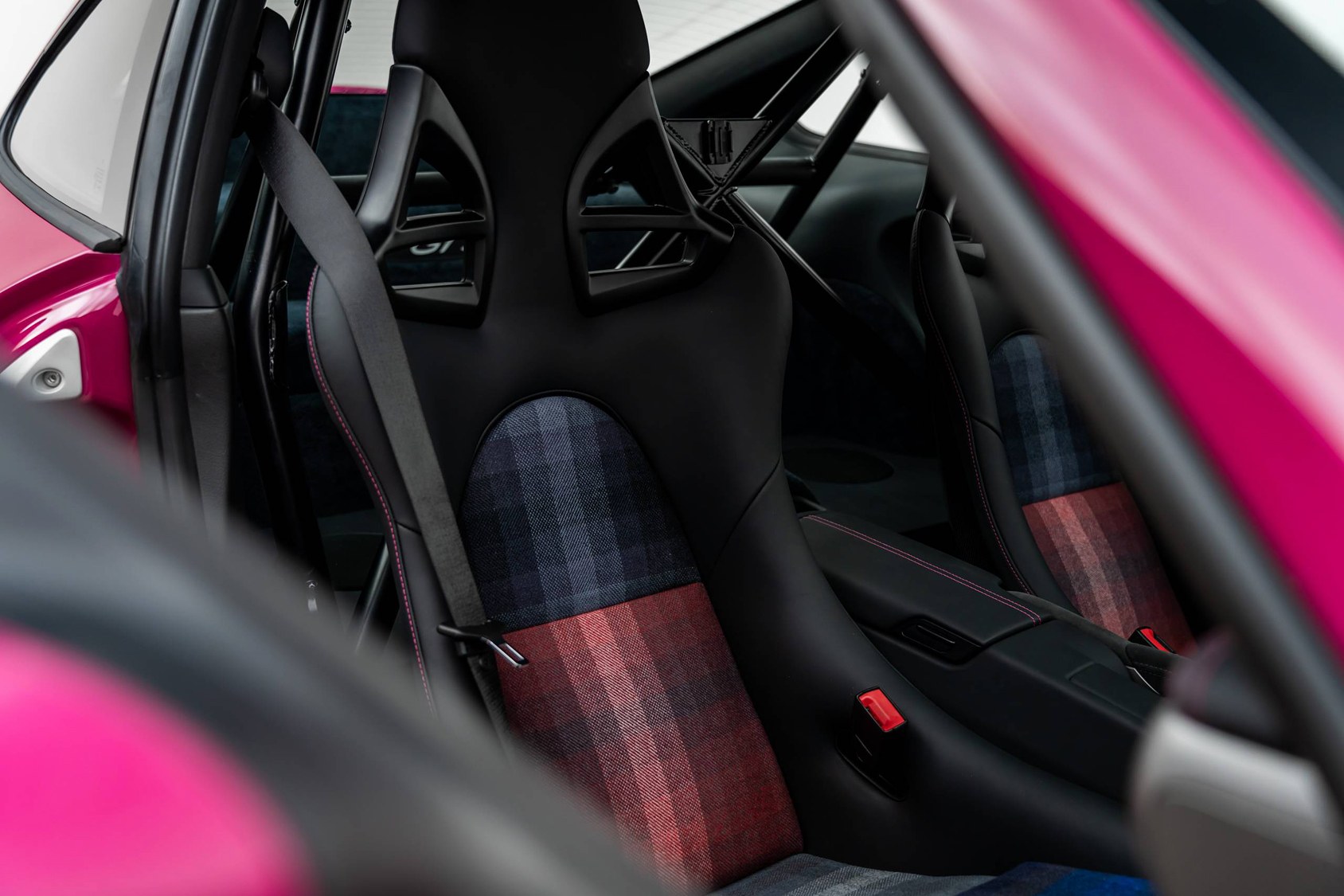 Hombres |  | Pre-Owned & Vintage Cars | Sport Classic - Modified Porsche 911 GT3​ ***SOLD***