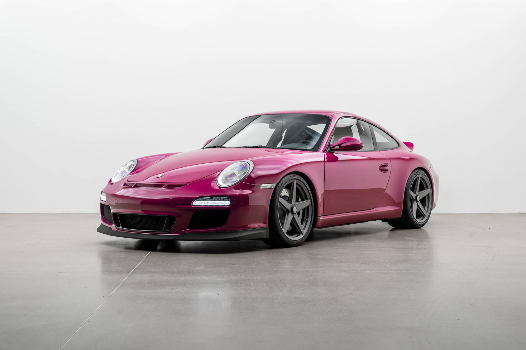 Hombres |  | Pre-Owned & Vintage Cars | Sport Classic - Modified Porsche 911 GT3​ ***SOLD***
